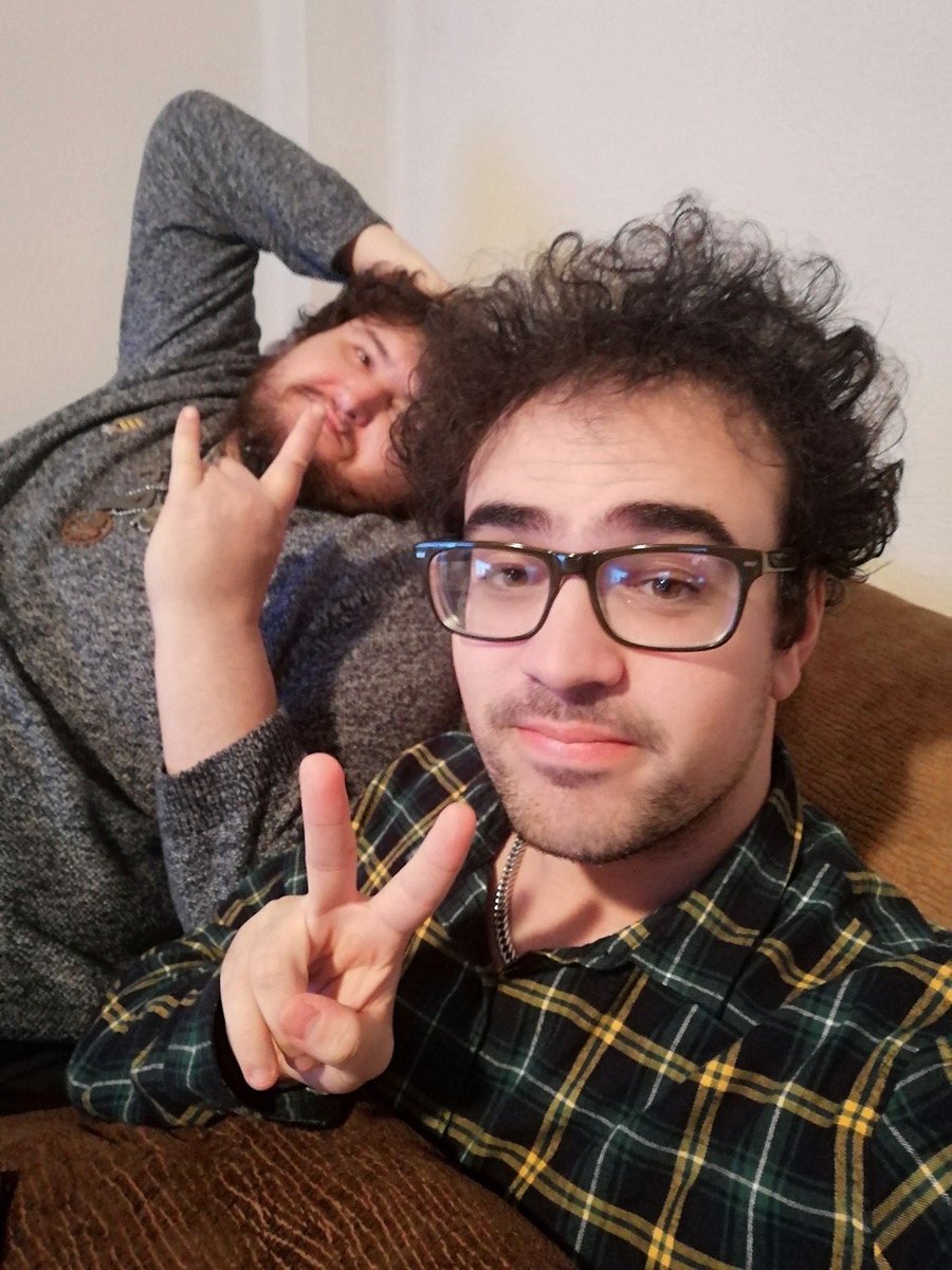 Kinox tweet media