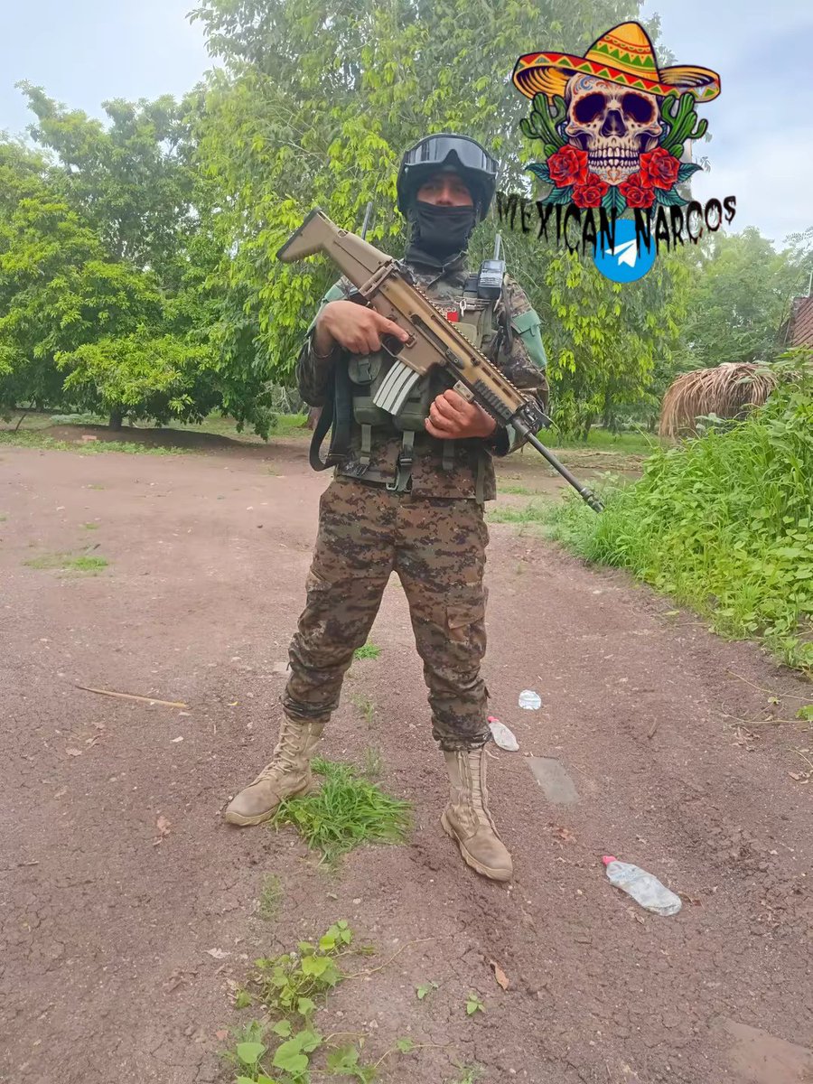 mexicannarcos's tweet photo. 🐓Fuerzas Especiales Mencho sicario from CJNG operating in Michoacán🐓.
Hashtags:
#Michoacán #CJNG #cartels #Mexico https://t.co/LAPmEdheJw