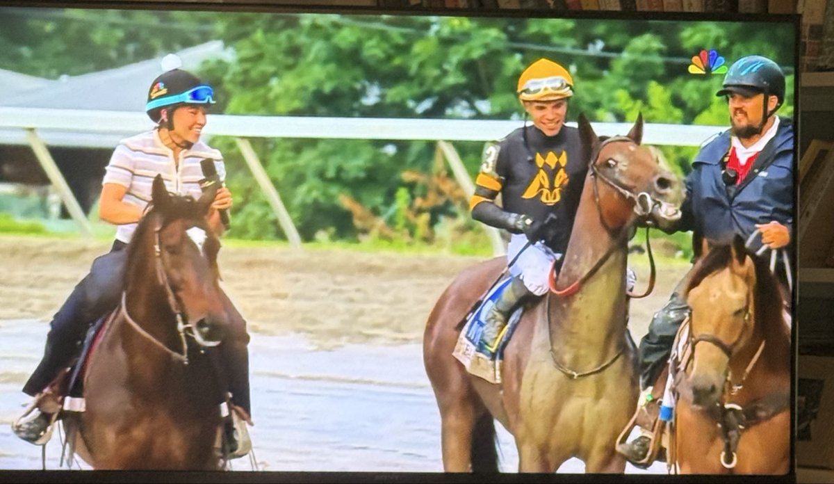 BarstoolLurch's tweet photo. @stoolpresidente @BradWeisbord @JoshIsner Delta Squad wins at @MonmouthPark
#TheHaskell #BabyVino https://t.co/Y5frS4Od2h