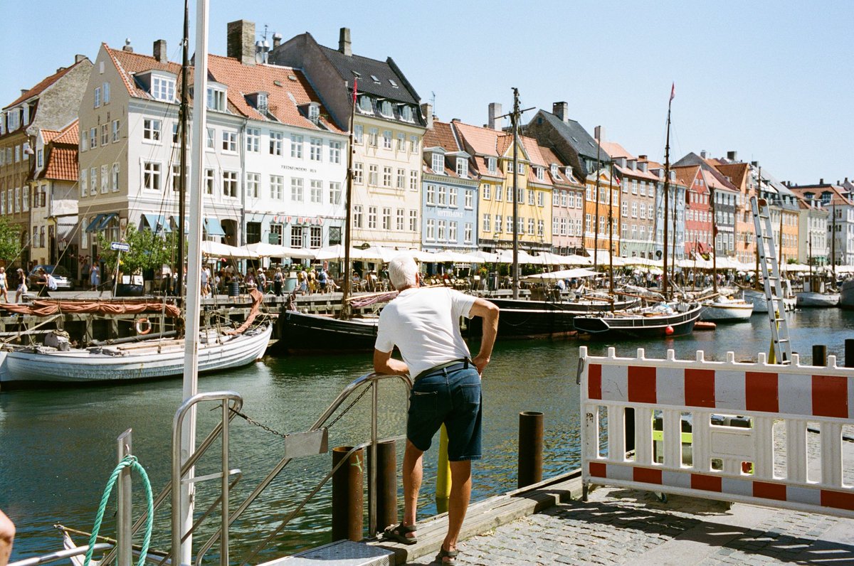 kristophershinn's tweet photo. Copenhagen on 35mm analog film 🎞️ https://t.co/0mhCyUpyi7