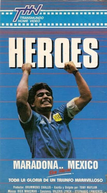 ClaudioCaparroz's tweet photo. 📽️Esta noche CINE (manija) EN CASA🍿
⚽️Héroes - Película Oficial del Mundial México 86

Ingles. Narración de Michael Caine (Alfred de Batman)
https://t.co/wc1ECfIJlX

Latino. Narración de Ernesto Frith
https://t.co/5DyFcuaeuo

cc: @trader_teddy @eltiburonbursat https://t.co/Bz23KGPLyu