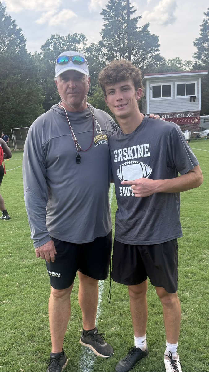 Caleb Smith ‘27 - Combo Kicker/Holder tweet media
