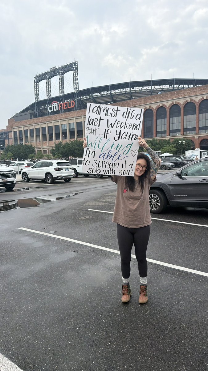 ChelsiViolet's tweet photo. @CitiField @KahanHQ Almost died last weekend (ruptured appendix and sepsis) just to have this ruined by weather with no reschedule 😩 https://t.co/IimZ8ehWt8