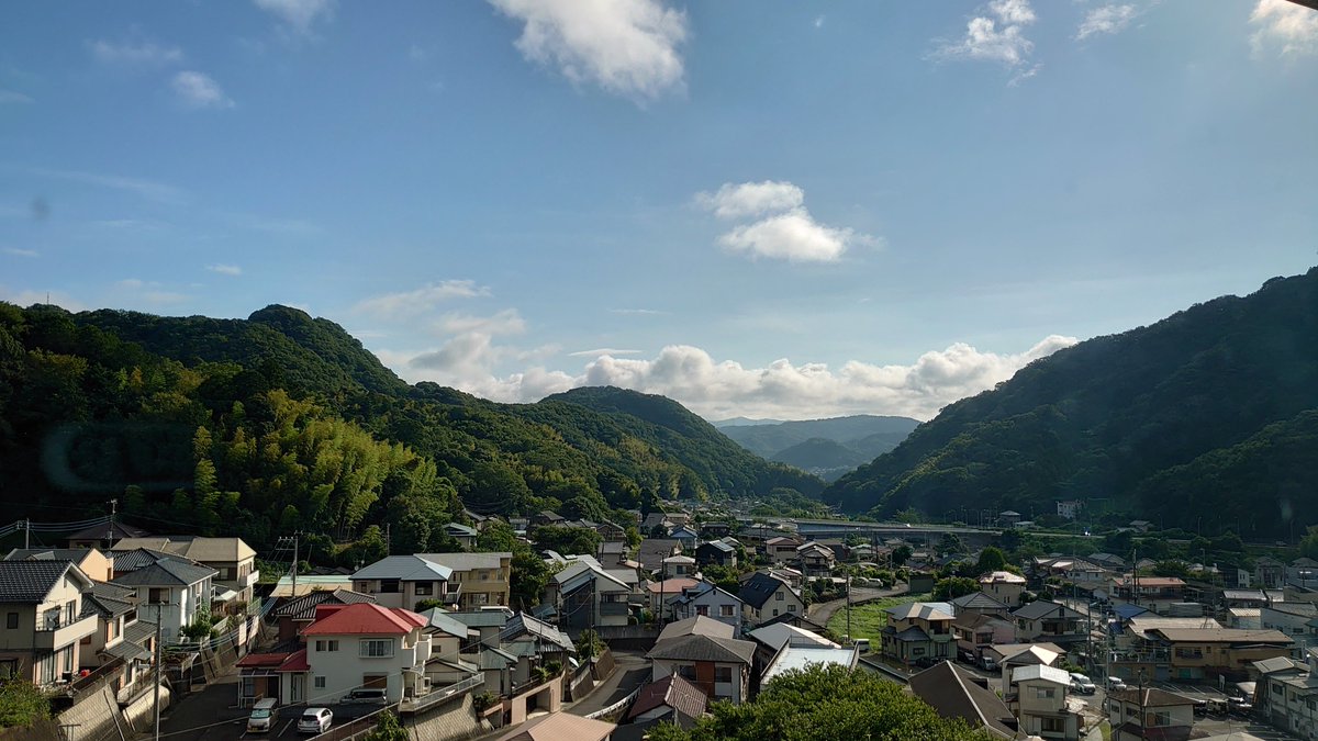 omuta_kz's tweet photo. 修善寺の朝ァ！
今日は朝からいい天気ですね☀️ https://t.co/SWn8CjODgN