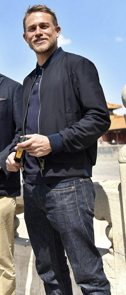 Charlie hunnam tweet media