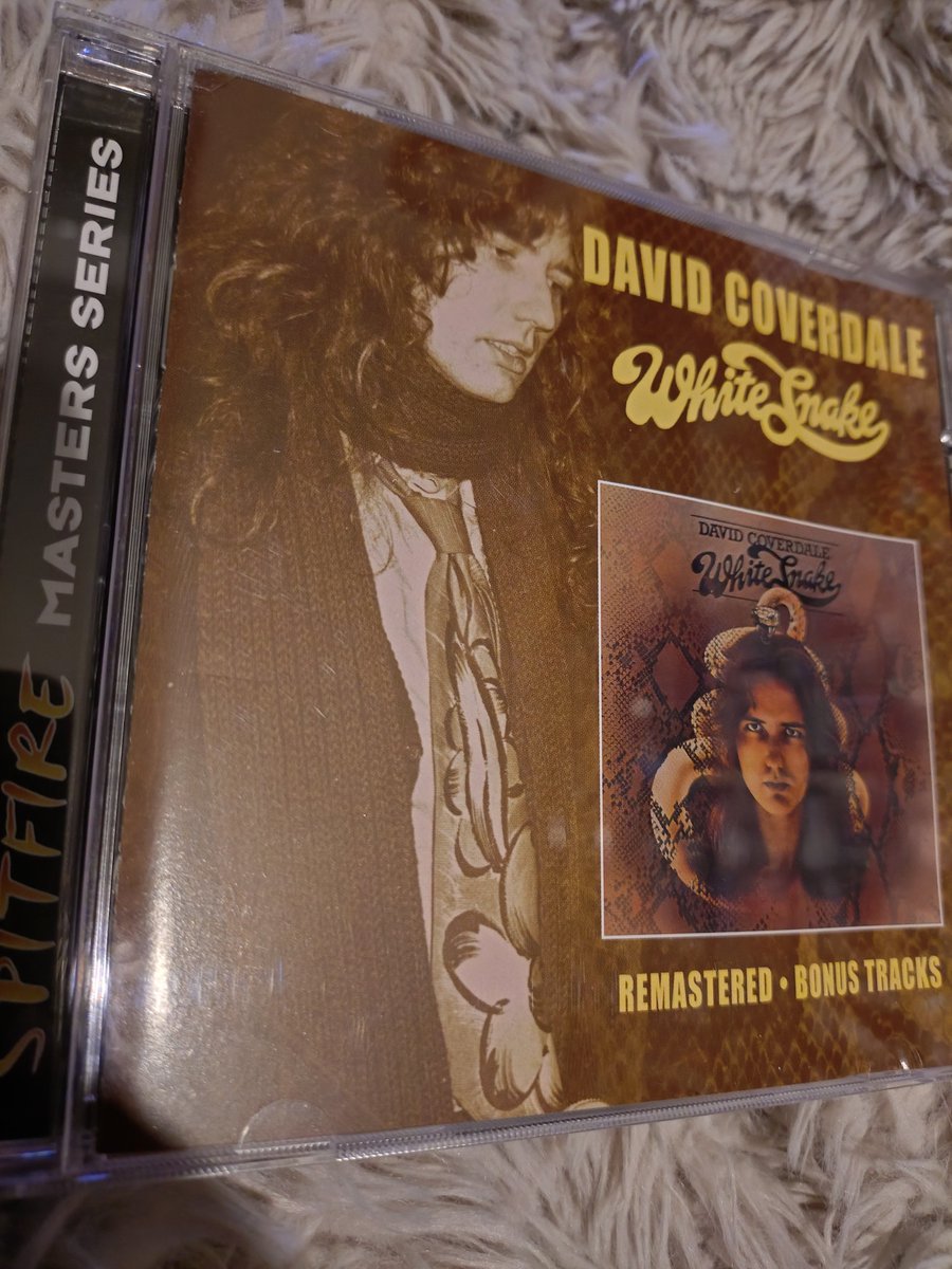 HIPHOP90s's tweet photo. David Coverdale
Whitesnake
Spitfire Masters Series https://t.co/f4Jb25aBpT