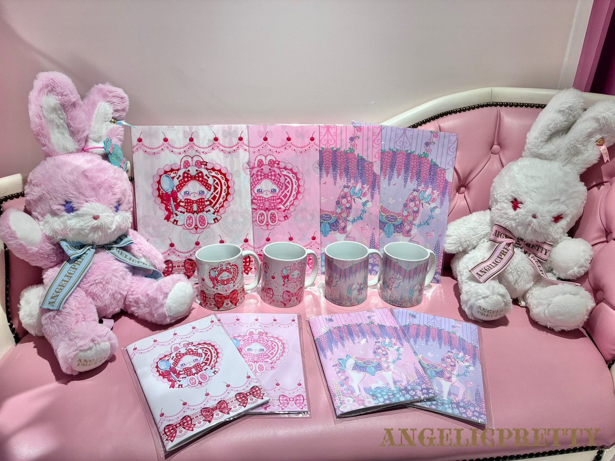 本日、Bunny Ribbon Parfaiteriaマグカップのピンクが再入荷しました