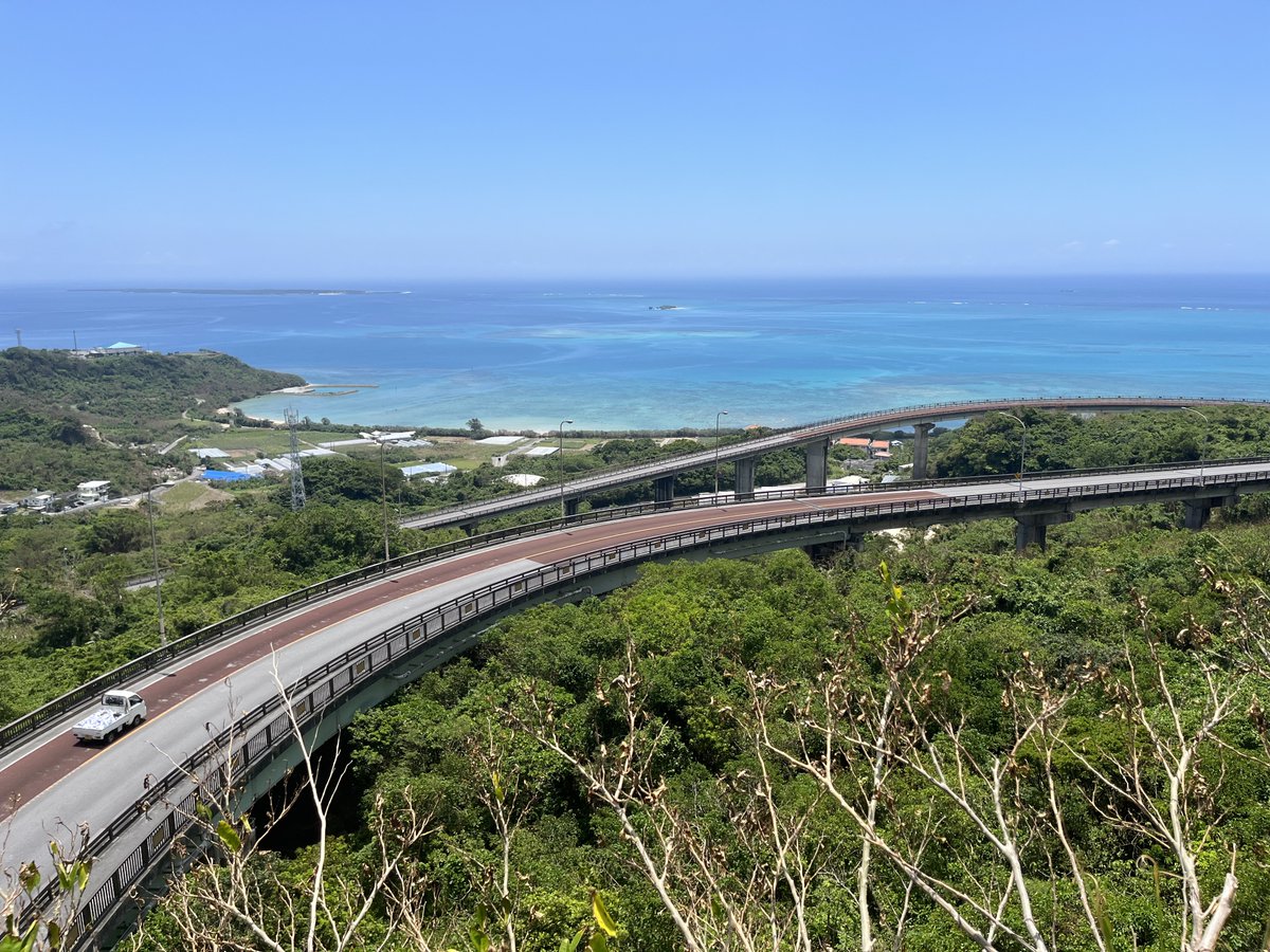 ayupyon_love's tweet photo. ニライカナイ橋🌉
ランジュちゃんのMVでスクーター乗ってた場所です🕊 https://t.co/9nQba8oufF