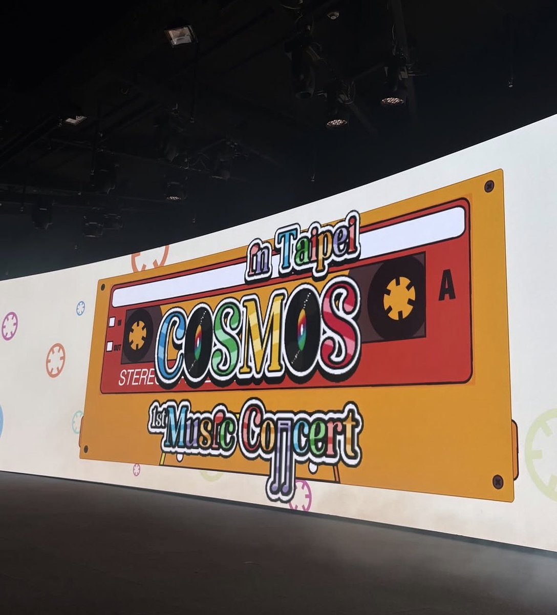 mm_thew's tweet photo. ความสดใสรอคุณอยู่
#COSMOS1stTimeInTaipei
#อั���ดาลูกแก้ว
#AndaLookkaew https://t.co/Bi6x8mpwIQ