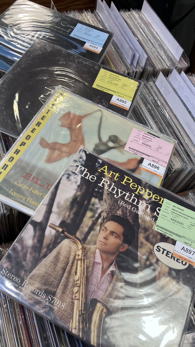 レコードコレクション　35点まとめ安売り！ 新着からレコメンド！ 毎日入れ替わっています♪ぜひご来店ください