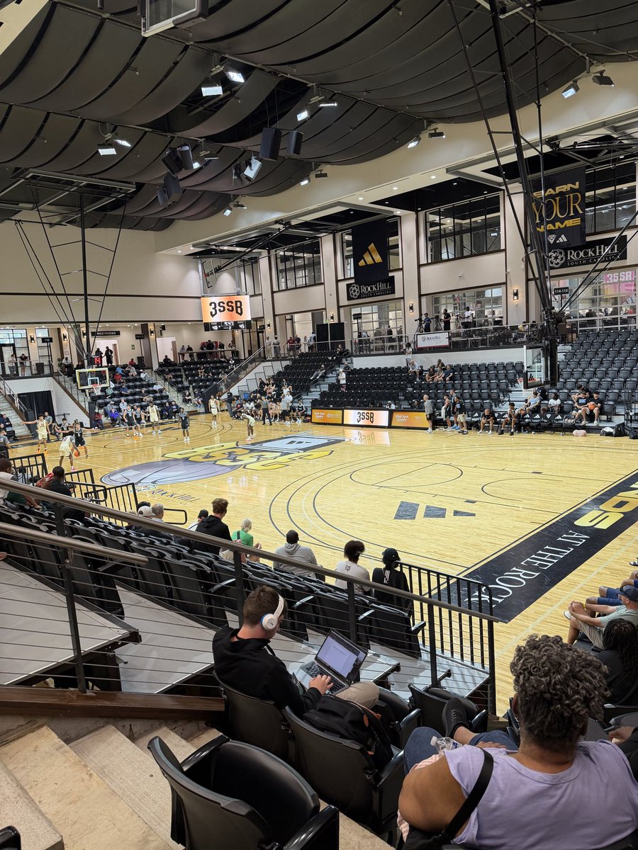 bmoney277's tweet photo. 3SSB Sat. Eyecatchers

‘27
Brandon Hahn
Cooper Zachary
Jaden Johnson
NJ Gray
Preston Echols

‘28
Amarian Leggett
Brice Wiersma
Emmanuel Oyesanmi
Kayden Patrick
Kenyon St Louis
Keonte Smith
Xavier Hall

‘29
Carson Trenz
D’Ari Bruce
Drew Cabana
Karson Stoudemire
Mason Grivna https://t.co/0pH95idBe1