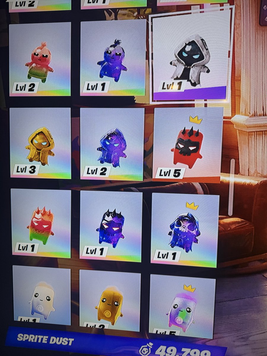 spidermankinh's tweet photo. These are what I have Iโm trading any of them for a Pollo sprite or any vinny jr variants or Batman variants #FortniteChapter7 #fortnitesprite #pollosprite #fortnite #fortnitecollection #fortnitezeropointsprite #fortnitezeropoint https://t.co/CgiatELFjQ