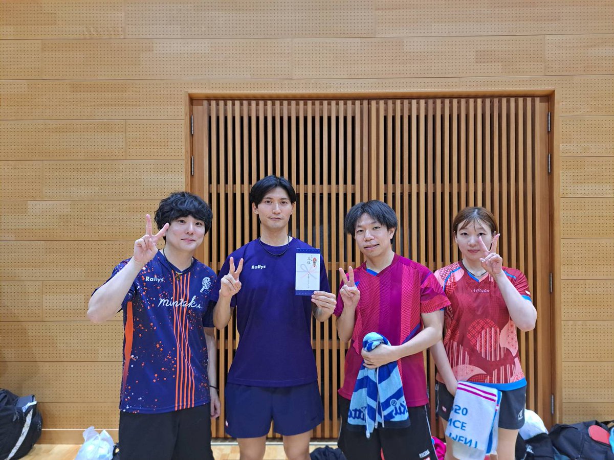 u8U0d0YZmwb0m8e's tweet photo. 第3回ライジングリーグ（結果3）（次大会2027　1月10日成績引継ぎ）

優勝は大阪ＳＩＧＭＡ、チームワーク、技術　すごかったです！
2位は滋賀強豪揃いで挑んだＴＴＣ守山・近江クラブ・ＩＳＨＩＤＡ
3位京都強豪のみんなの卓球部、4位には愛知のポメラニアン兵団という結果になりました！

1部の皆様そしてご参加していただきました皆様素晴らしい試合ありがとうございました！

男子1部

優勝（大阪）ＳＩＧＭＡ
2位（滋賀）ＴＴＣ守山・近江クラブ・ＩＳＨＩＤＡ
3位（京都）みんなの卓球部
4位（愛知）ポメラニアン兵団
5位（滋賀）やぶりん
6位（大阪）eShanten
7位（滋賀）むげんどらいぶ
8位（愛知・滋賀）まいるどplus
9位（大阪・滋賀）テツ＆トシ
10位（実業団）村田製作所モン卓
11位（滋賀）モン卓Ａ
12位（滋賀）大原組　

次回第5回ライジングリーグは2027　1月10日（日）トヨタアリーナ・旧ワイミット開催を決定とさせていただきます。
強豪クラブの頂上対決楽しみにしております。

皆様お疲れさまでした！

大会トピックス
・まもなく9月23日　第5回ライジング大ランキング戦（オープンシングルinトヨタアリーナ）
受付並びに要項をお送りさせていただきます。こちらも宜しくお願い致します。

ご質問、参加申し込みは下記まで・・

携帯　ショートメール　08098978585
モン卓　（一社）ライジングジャパン卓球協会　芝本