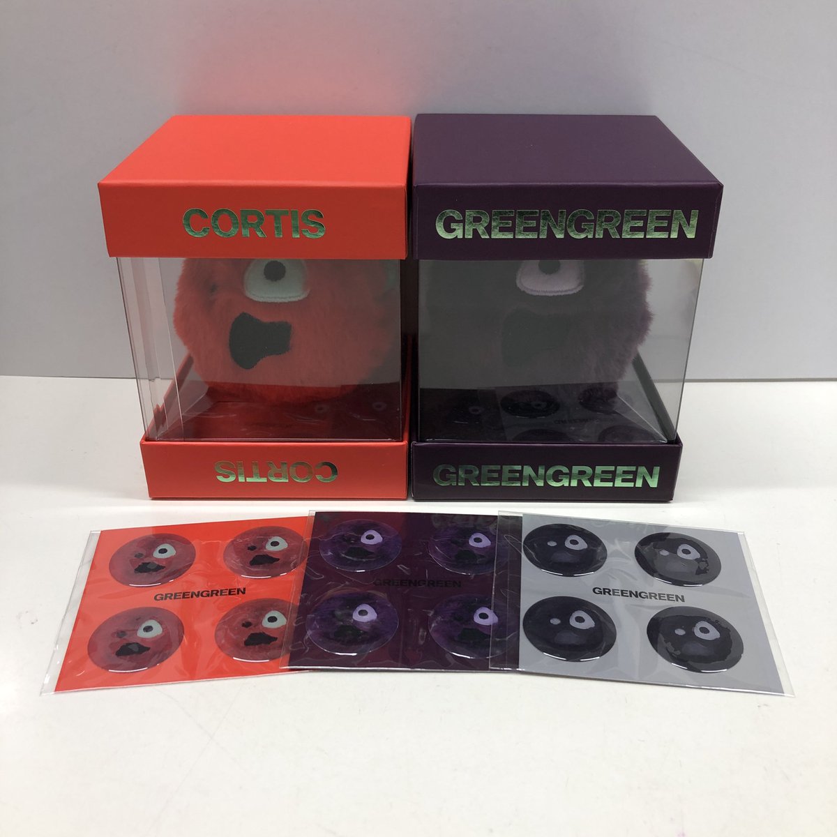 入荷情報】 #CORTIS #코르티스 CORTIS “GREENGREEN” 赤と紫のCORTIS