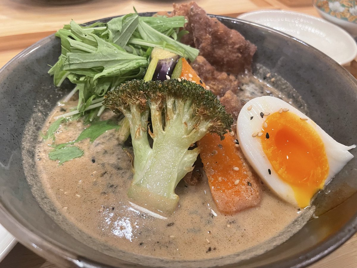 dys43b0's tweet photo. 2026🏇19
カレーからのビ https://t.co/k8H2THpWRK