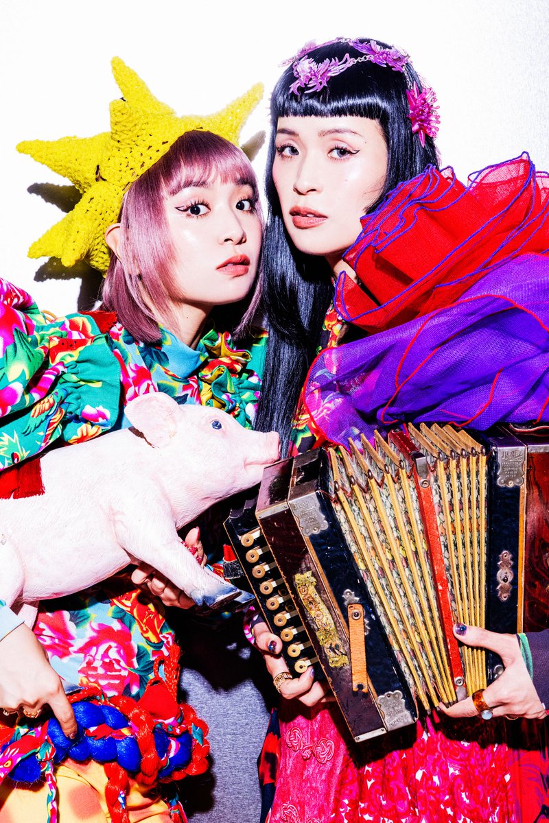 momochan_'s tweet photo. NEW チャラン・ポ・ランタン🦋🌼💕🌈

18年目もよろしくどうぞ https://t.co/3JS95jBtnK