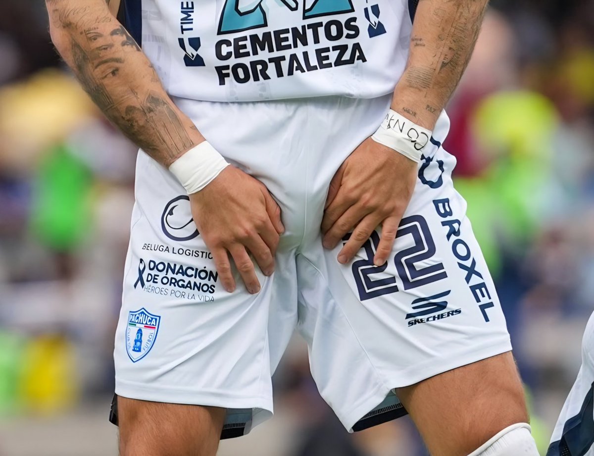yisus3x's tweet photo. Que rico marcando 🍆 #herMOZO #Mozo 🤤🤤🔥 https://t.co/XrhEjrHKyA