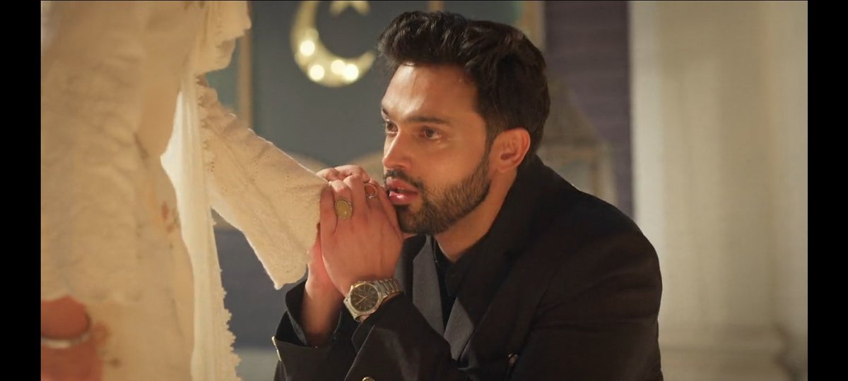 Analyst_Krishna's tweet photo. this is fiction, they're acting YES THEY'RE ACTING STOP MAKING US CRY YOU TWO 🫠❤️‍🩹

#SeherHoneKoHai #BhavikaSharma #ParthSamthaan https://t.co/gmVqe75cAc