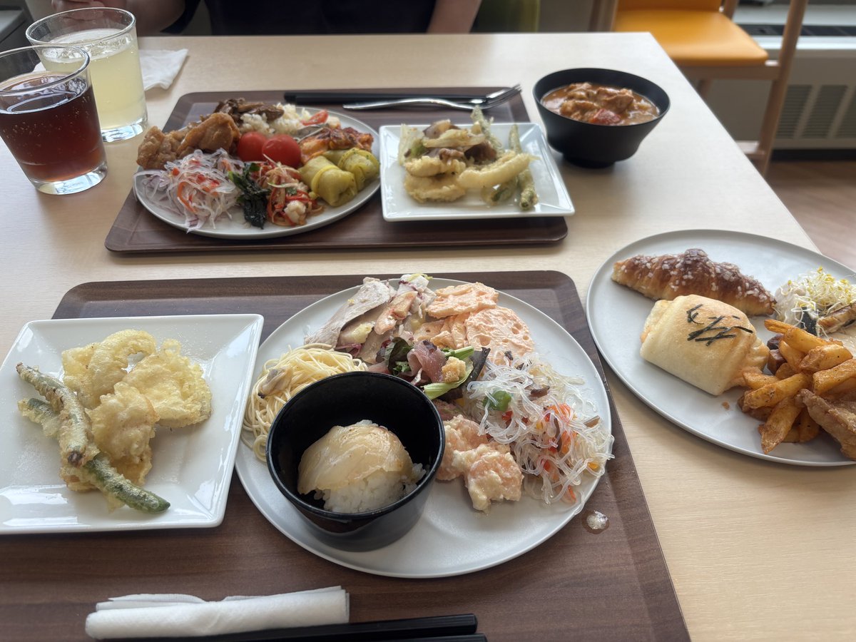 guignol_12's tweet photo. ホテルビュッフェ https://t.co/RDNqsiBT45
