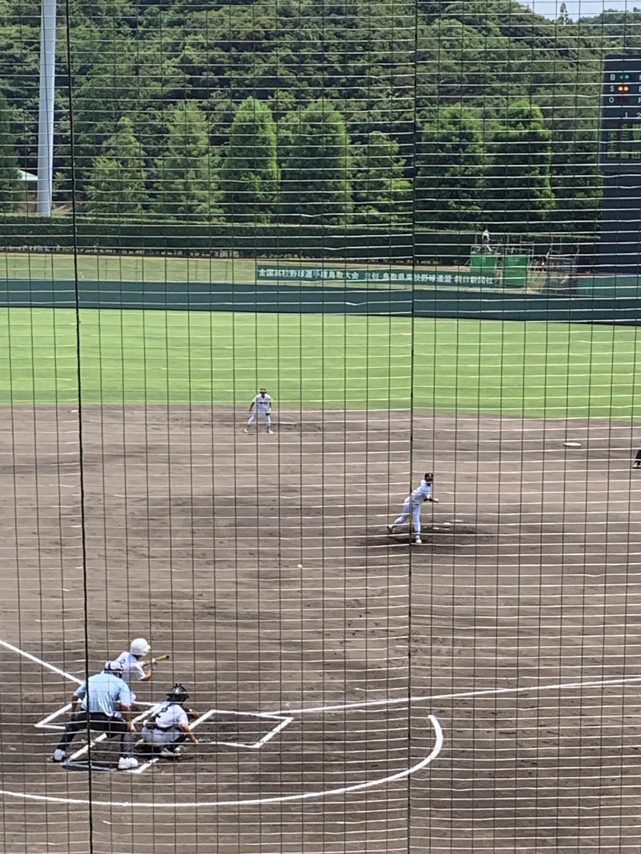 koji51138's tweet photo. 頑張れ母校
優勝候補との一戦 https://t.co/g6Mtq6lmTG