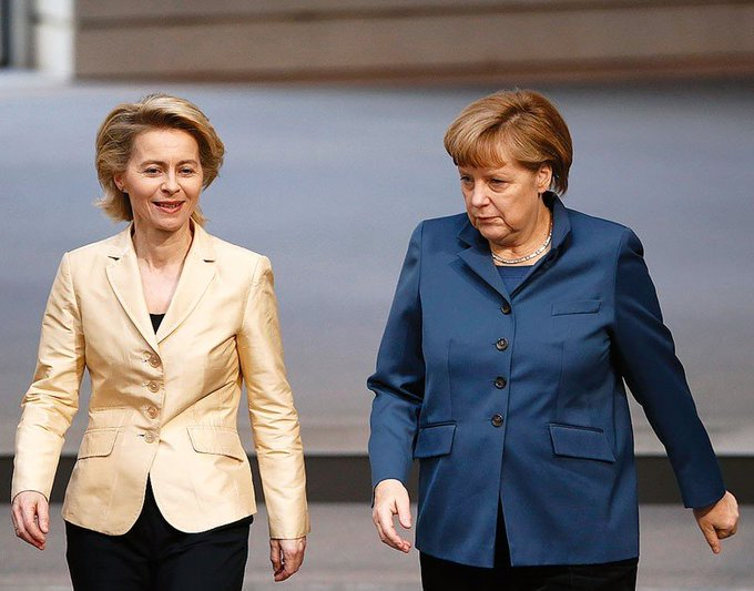 InzynierMakumba's tweet photo. Dwie kobiety, które zniszczyły całą Europę. https://t.co/m6t4dcixeG