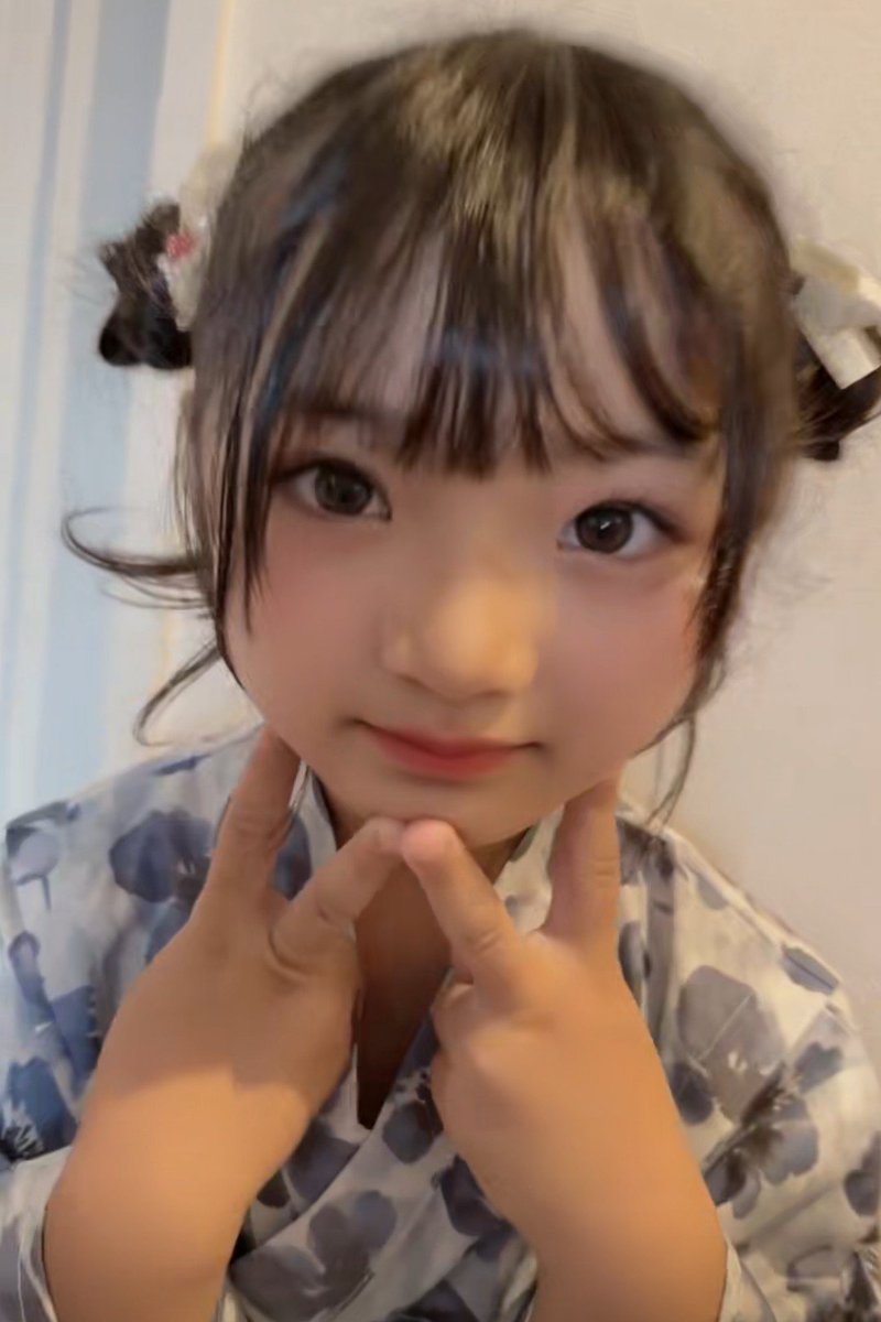 lolikingmax's tweet photo. メスガキに絞りとられる😍 https://t.co/ZOWN3SMpuh