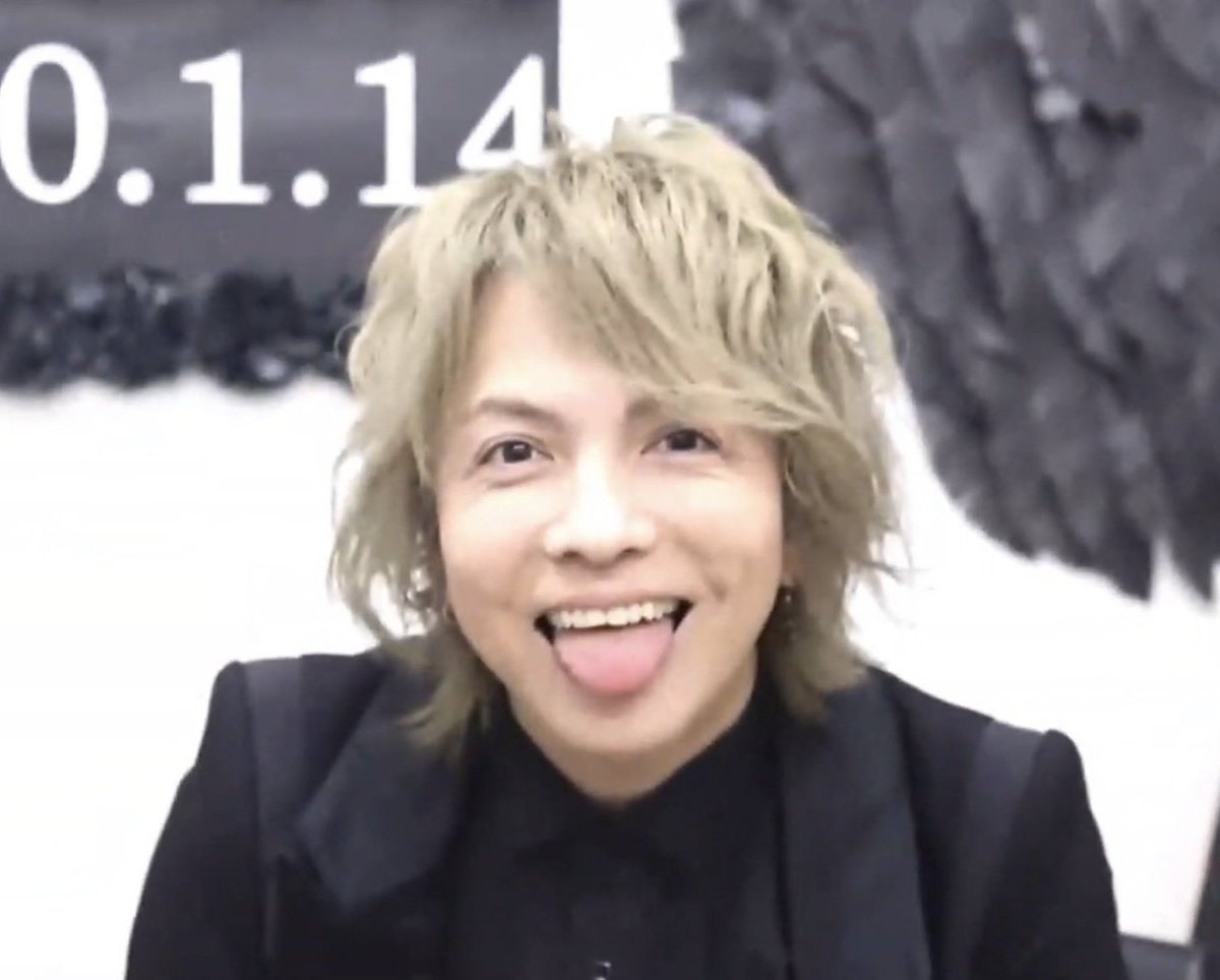 himaristyle's tweet photo. L'Arc～en～Ciel
hydeの趣味と音楽以外の楽しみ

①絵やイラストを描くこと

②映画・ドラマ鑑賞（特にホラー）

③薪ストーブの手入れや、火・焚き火を眺めること

④食事に合わせてワインやウォッカを楽しむこと

出典
BARKS 211231
音楽ナタリー 200515 https://t.co/FpMNwdDpQL