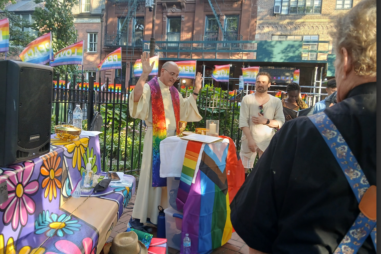 Steve06154366's tweet photo. @DFPSAC @emperorthesteve I don't know. The Catholic Church was doing a "Pride Mass" recently... https://t.co/pqSZifRVLY