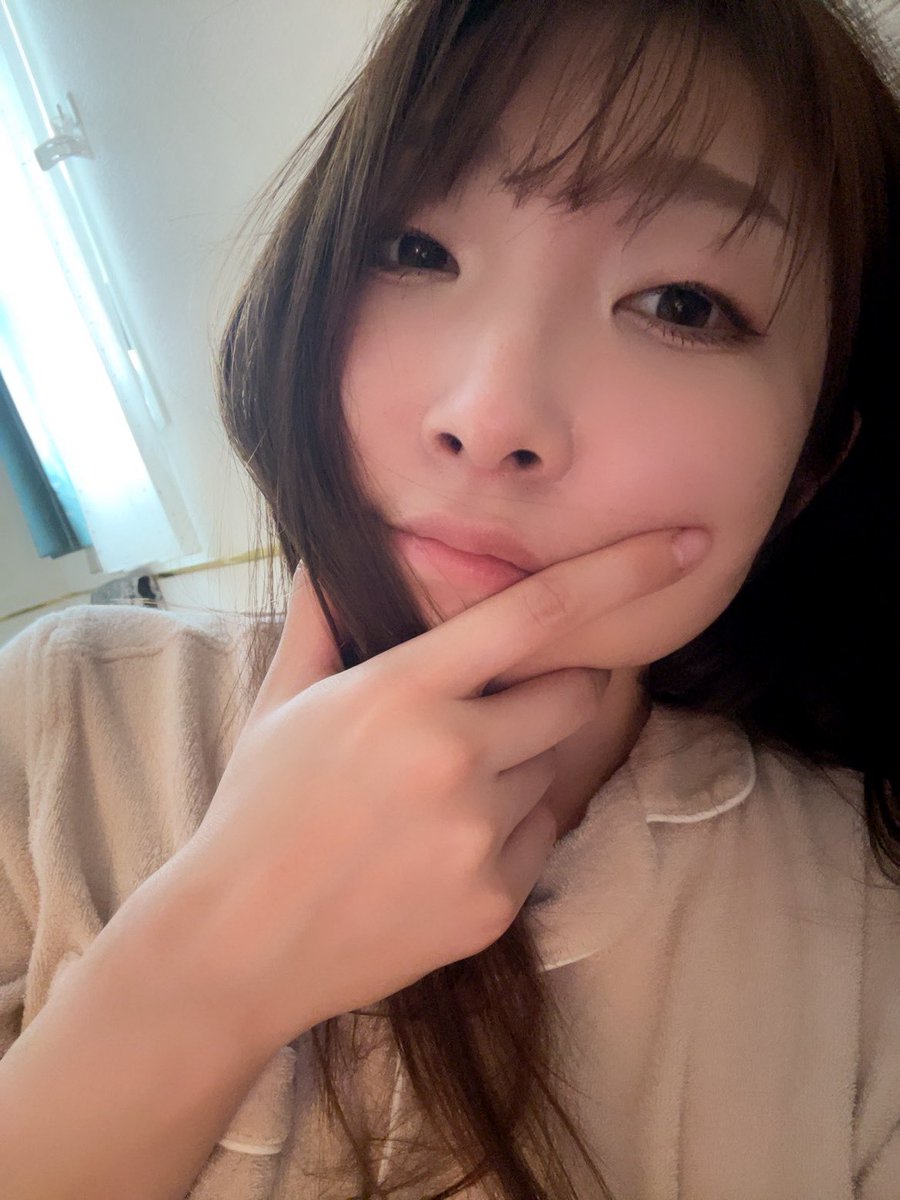 yukolive5's tweet photo. お風呂もベッドもありがとう😭
朝は超絶お化粧薄かったんだけど、誰にもきっとバレてない🤫✨️ https://t.co/P6u1Kl3OqG