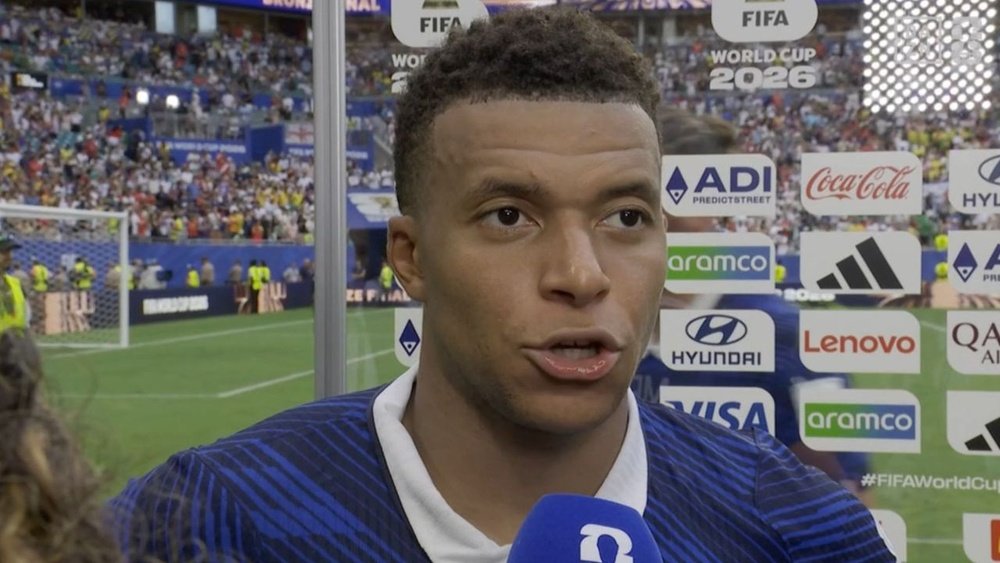 MadridSports_'s tweet photo. 🗣️ Mbappé, sobre su récord como máximo goleador de los Mundiales:

"Messi marcará en la final, seguro"

"Hubiera preferido no ser el máximo goleador histórico y jugar el partido de mañana" https://t.co/eVkgjnPGST