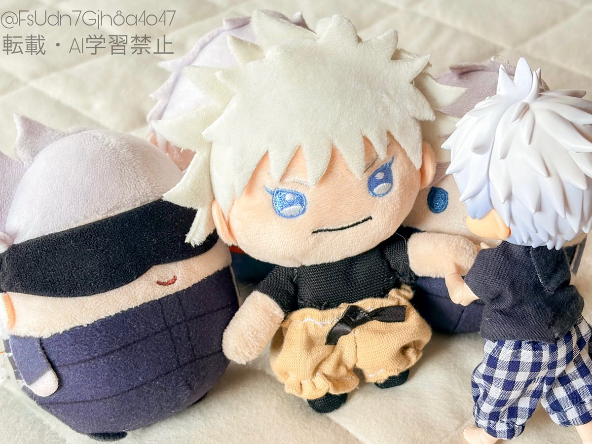 FsUdn7Gjh8a4o47's tweet photo. ふわ五 \おはよ〜☀️今日はごとーしゅくんのお風呂の日なんだけど見つからない〜💦/
わた五 \ちょっとだけだよー！少し濡れるくらいだから出ておいでー！/
🍍 \ごとーしゅくんはかくれんぼが好きだからどこかに隠れちゃっためぇん💦/

ふわ五 \あ、机の下.../

\お風呂 いや！！！/ https://t.co/gbtgu7364T