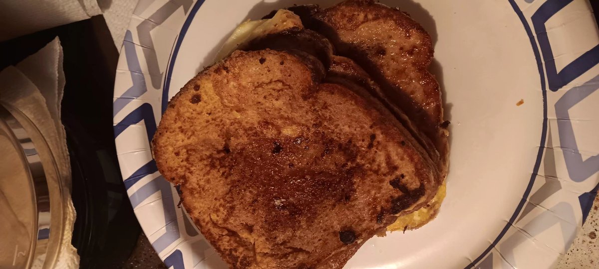 cofoppyplop's tweet photo. I tried my hand at making French toast with some of the egg nog syrup and buttermilk powder. It tasted better than it had a right to. https://t.co/BSU5l1XH5E