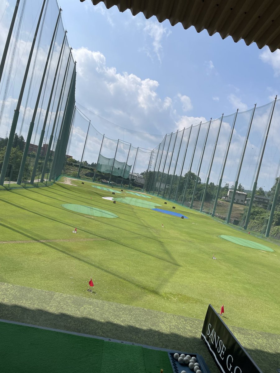 initial_takashi's tweet photo. 気温32℃暑い🥵 https://t.co/oSGVNu3zo5