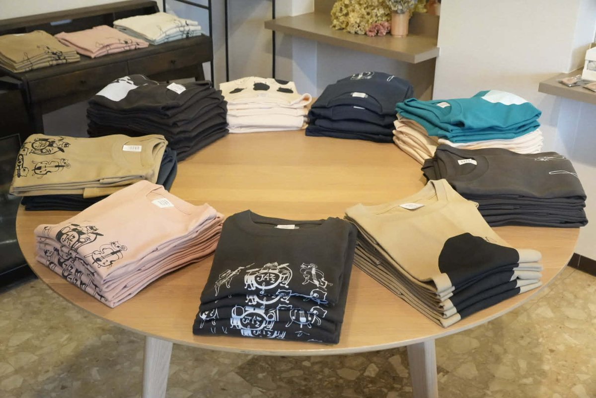 aristyle2007's tweet photo. 滞在予定です

■7/20(月)
13:00〜18:00

POP UP STORE
「summer aristyle collection」開催中

【期間】7/3(金)-8/9(日)
【時間】11:30-18:00
【イベント期間店休日】
火•木
【会場】ウェルネスカフェサロン ここみわ
栃木県下野市緑1-3-2

#イラスト #音楽 #jazz #tシャツ https://t.co/P8112gwayG