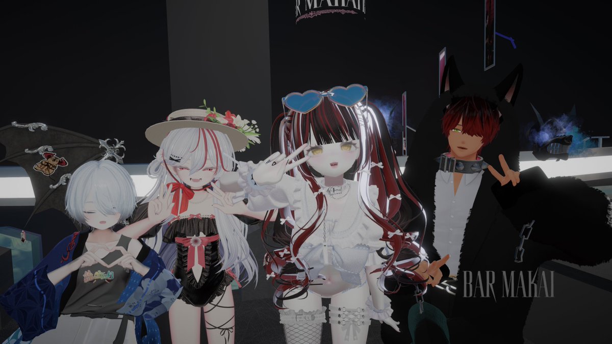 onsVRC's tweet photo. 昨日の #BARMAKAI !DJさんのボカロ曲チョイスがめちゃくちゃ懐かしくて楽しかった https://t.co/OpTuLXyqFB