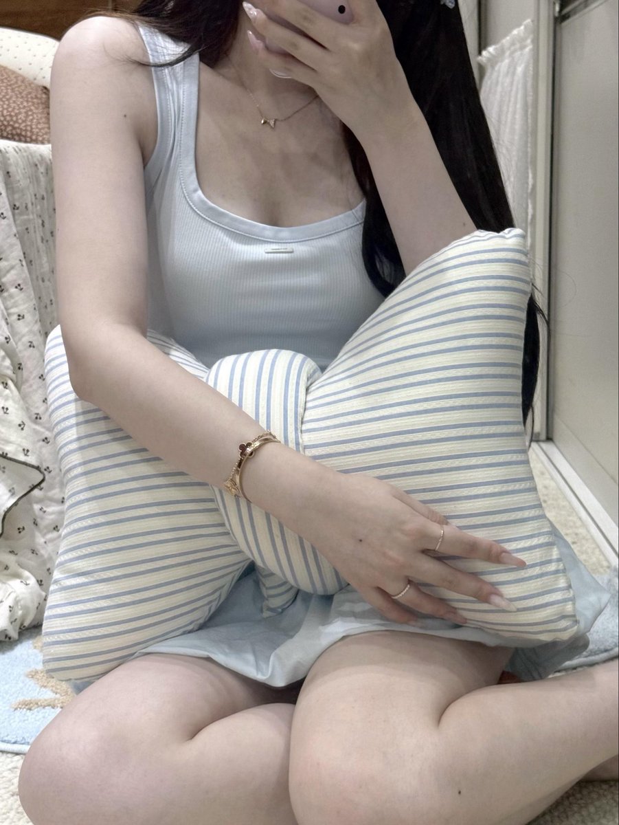 QuanMeigh's tweet photo. 需要線下約的哥哥往這裡來hi

今晚有空，無門檻啊

當面付，主頁聯繫我

#泉州 https://t.co/m8ReJX4nsR