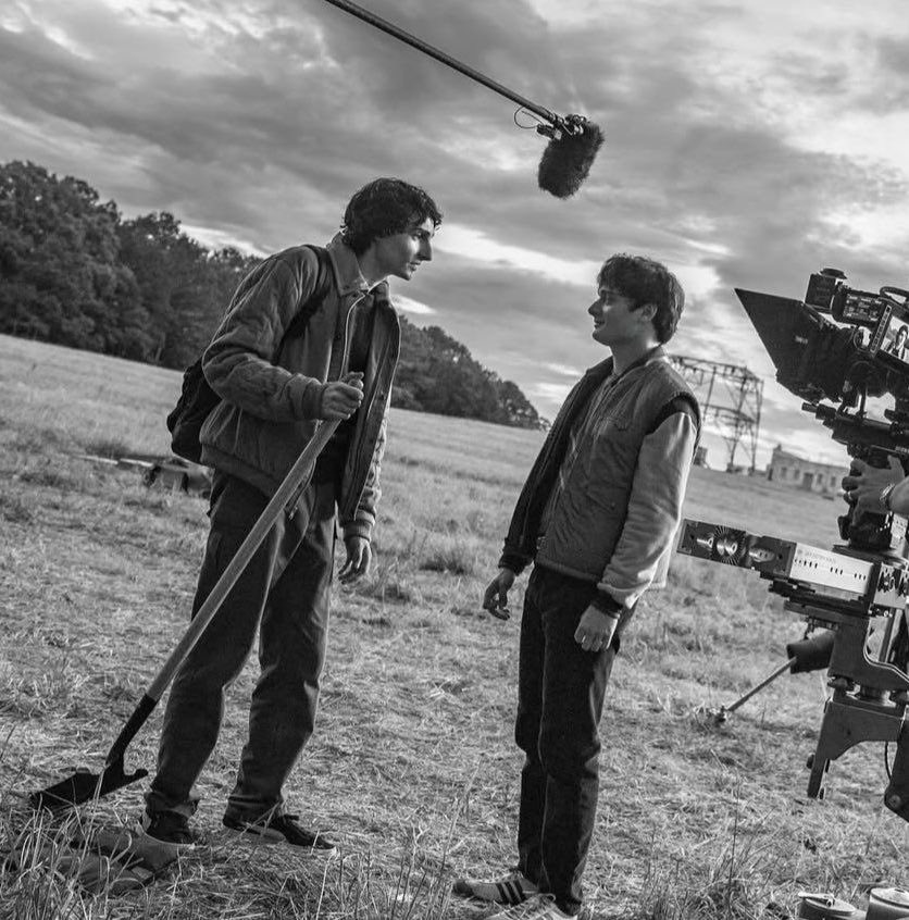 ronancerrr's tweet photo. this being posted after vol 1 without anyone telling us byler wasn’t happening was CRAZY https://t.co/eP0ZoPwOcE