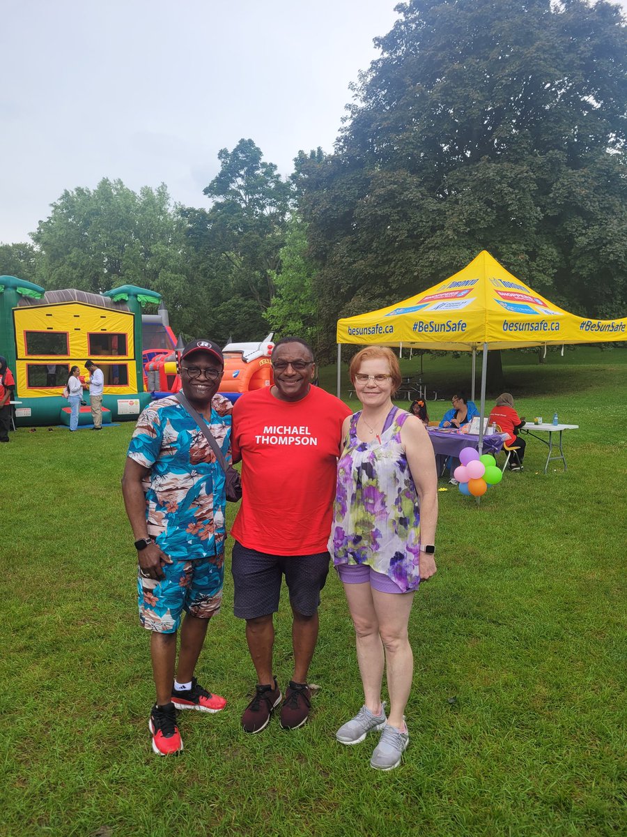 drtai2's tweet photo. At Councillor @Thompson_37 's Community Picnic this afternoon! #HegetsThingsDone #ScarboroughRocks https://t.co/kAhFifcAuu