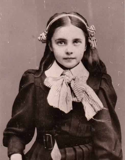 BreeSolstad's tweet photo. At nine years old, she wrote a vow to Jesus in her own blood.
She would later bear the stigmata, reportedly bilocate, defy the Gestapo, shelter Allied soldiers, and receive France’s Legion of Honor.
This is the astonishing life of Mother Yvonne-Aimée of Jesus. 

(A thread) 🧵👇 https://t.co/cmUvWgUzTZ