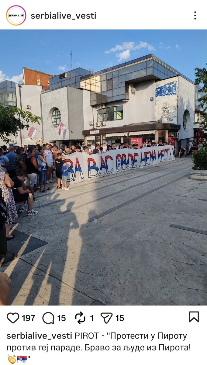 Nepobediva_77's tweet photo. Oštro osuđujem govor, poruke i postupke mržnje od strane huligana u Pirotu! To je isti soj ljudi koji je sejao smrt i razaranja devedesetih.
Srbiji su potrebni ljubav, zajedništvo, tolerancija, razumevanje, solidarnost... Borimo se za bolje društvo od ovog koje sada imamo. https://t.co/eEOp9HXrze