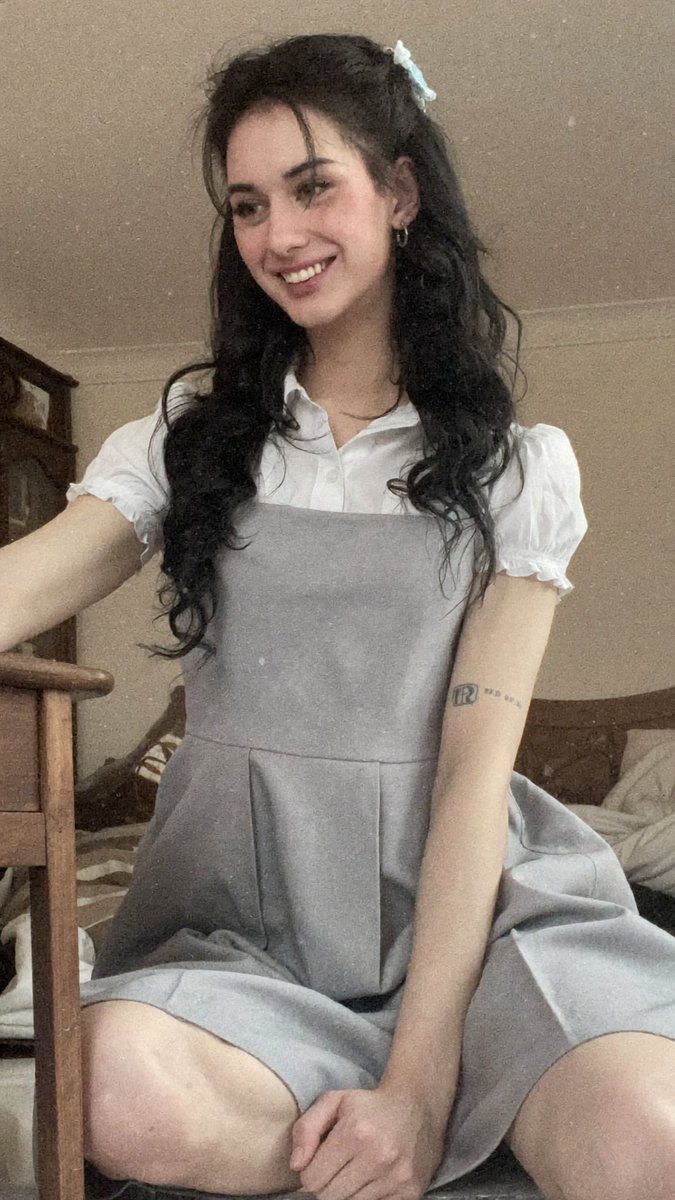 samashley199720's tweet photo. I smile like this now because I finally recognize myself 🏳️‍⚧️ https://t.co/NOTh71gu05