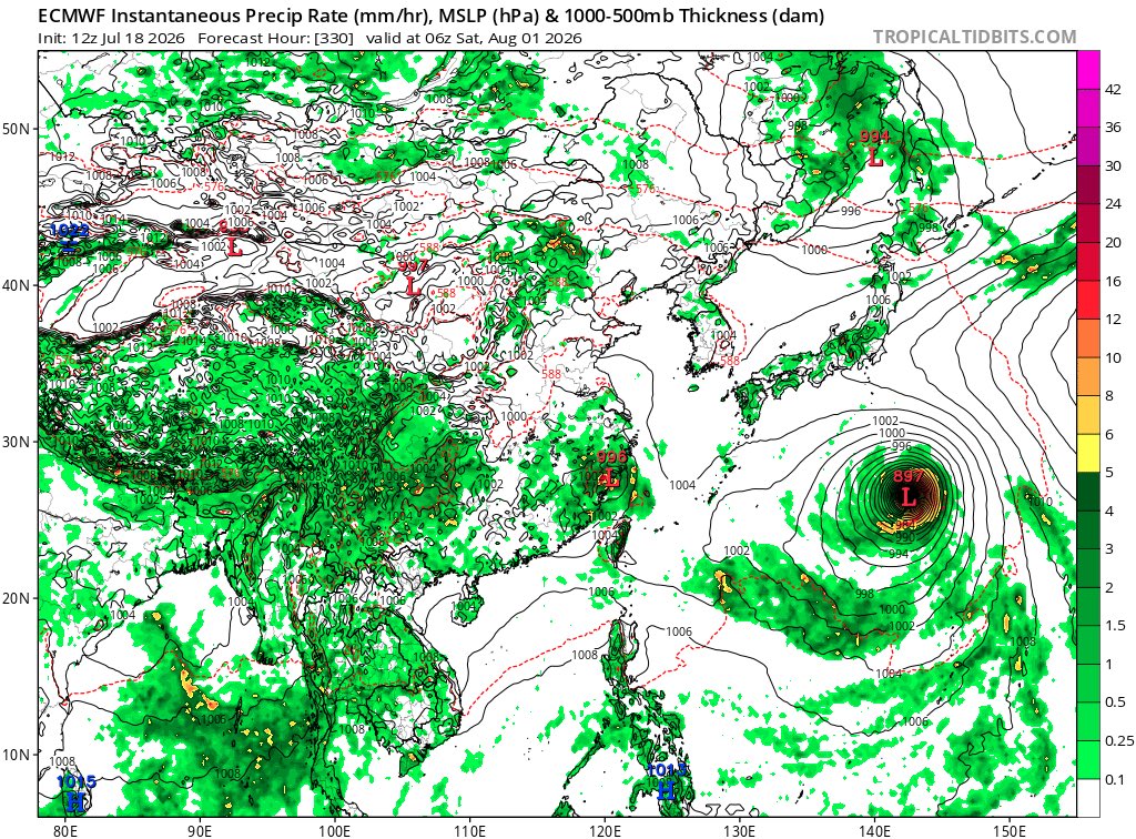 Stormteen1's tweet photo. ECMWF and GFS both show a CAT5 super typhoon the last week of July headed into the first week of August. ECMWF shows 897 mbar and the GFS shows 913 mbar. Remember this is over 300 hours out and is not a forecast. Take these models with a grain of salt this far out. #wpac #typhoon https://t.co/5oKw3fjOgg