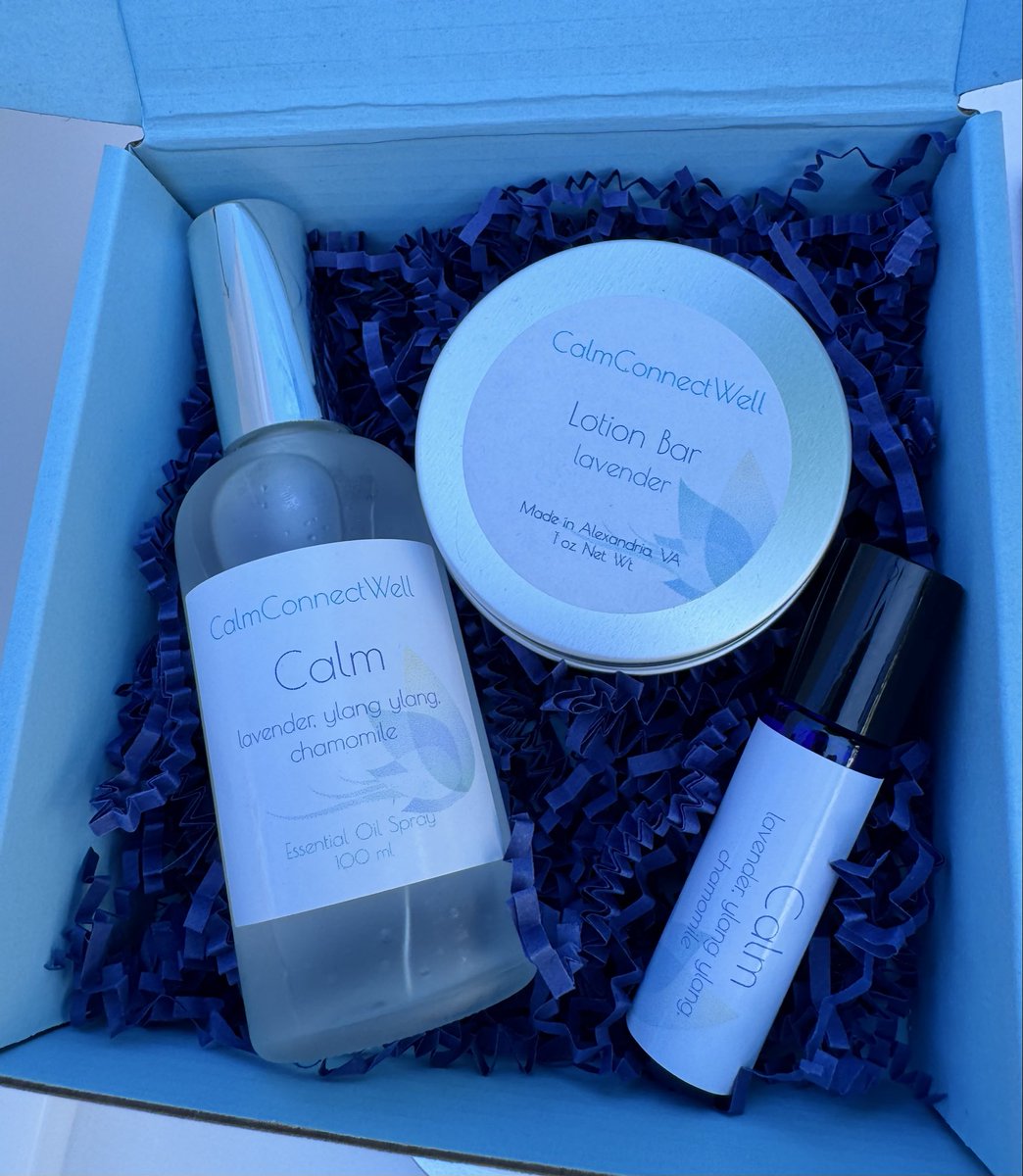 CalmConnectWell's tweet photo. Calm Gift Set 💙 https://t.co/OsymJeWmFD https://t.co/ybTtzldqnp