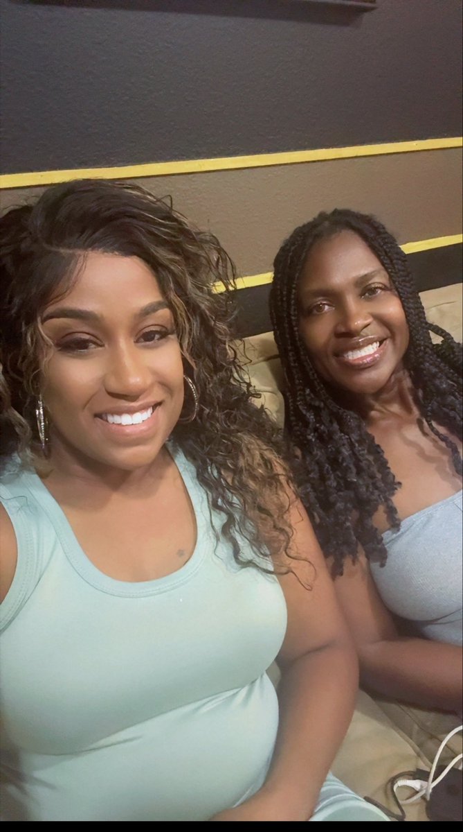 ColethaLaw's tweet photo. Waiting get my 6 tattoos https://t.co/tTMyPFPY8R