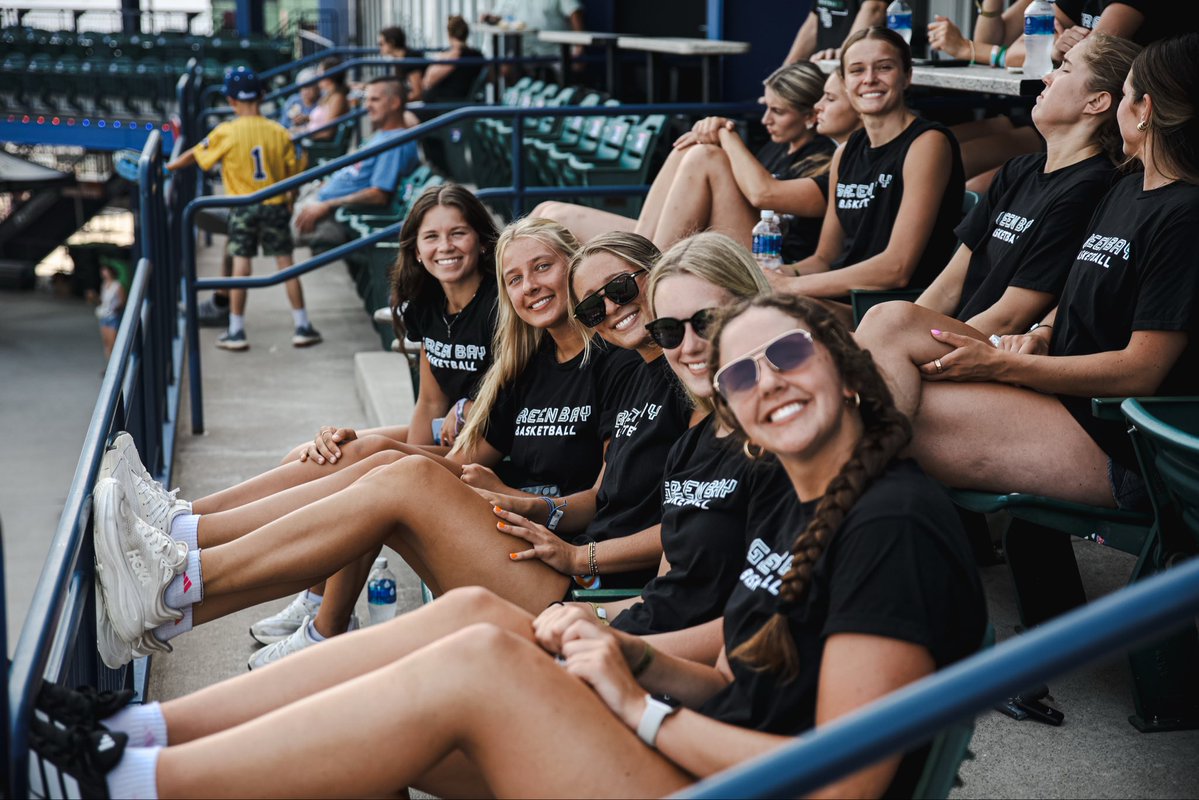 kayla_karius's tweet photo. Thank you @gbrockers for a fun night of baseball, good food, and memories made for our team! 
We 💚 our GB community! https://t.co/RwwnOyxTOH