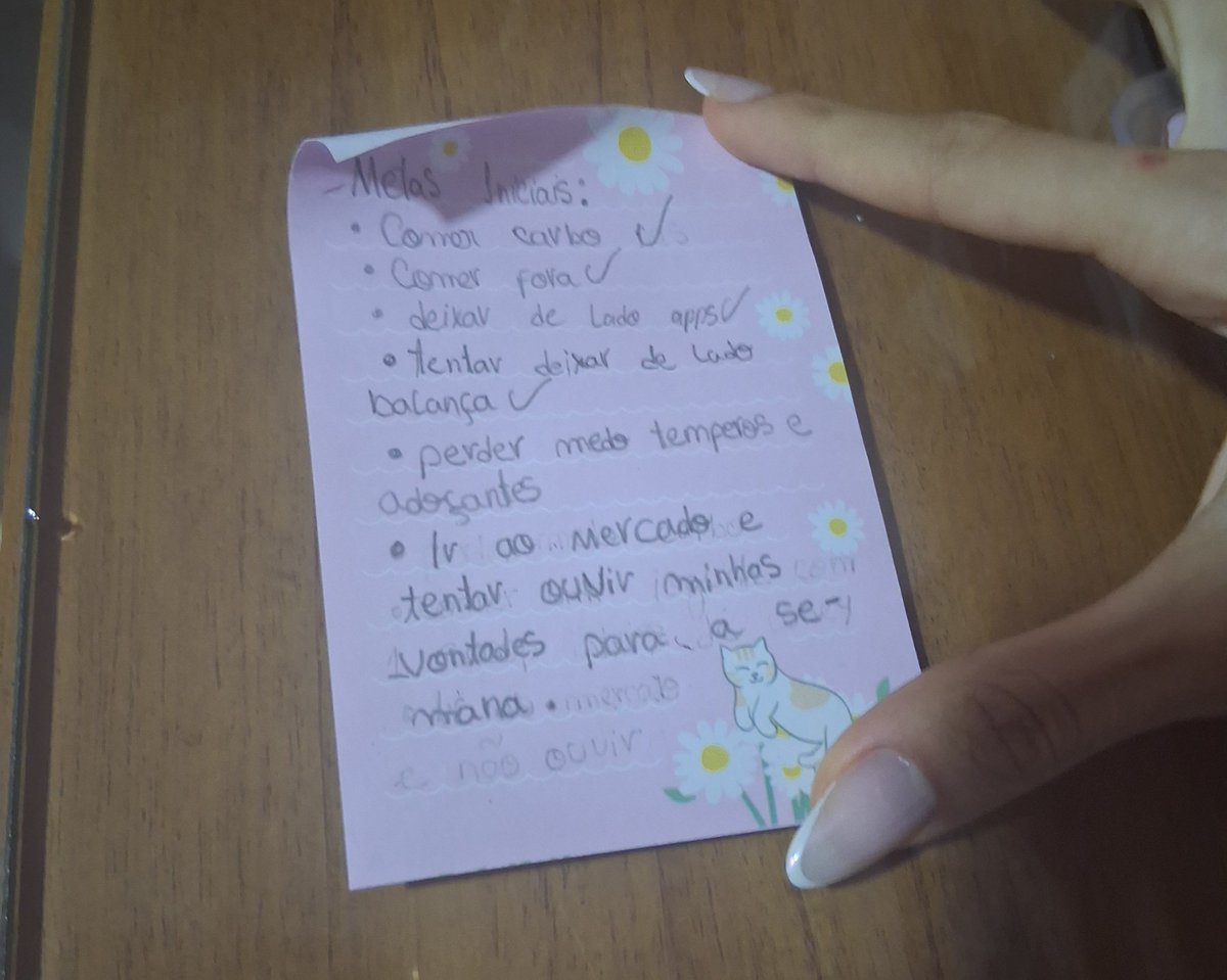 carol81819's tweet photo. nao me internaram, viajamos mas no final foi so consulta porem vou ter que melhorar em casa! medo de estar indo rápido de mais, querendo me desafiar demais mas to ansiosa, eu cansei disso, e acho q n tem hora certa e momentos certos né? eu consigo eu vou conseguir, tenho suporte https://t.co/5iQ8yFqc9Z