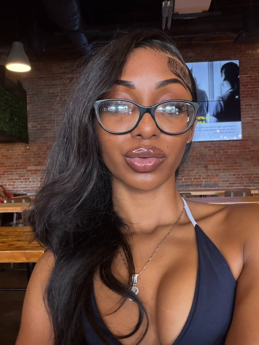 uluvvskye's tweet photo. hey you https://t.co/MGRYNg8g86