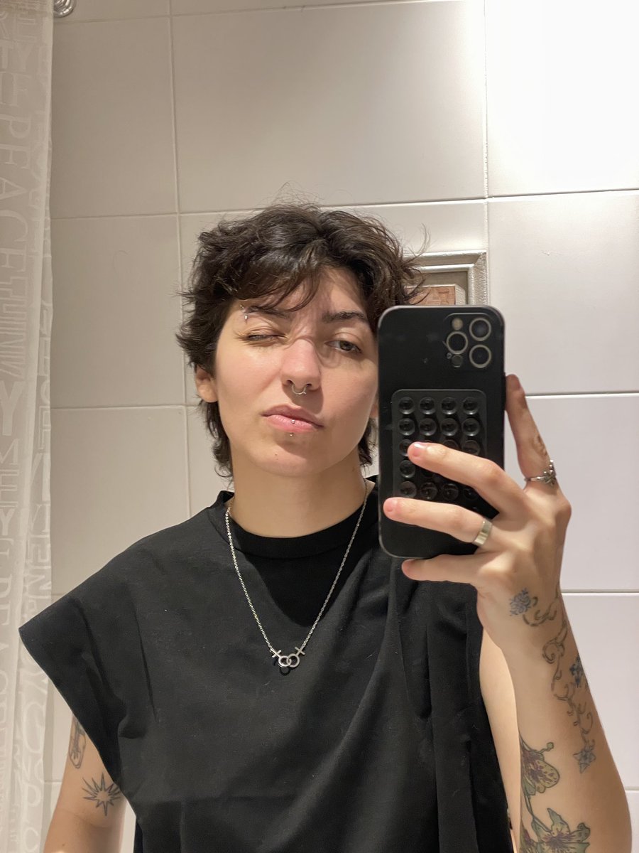 DESCART4BLE's tweet photo. es increible lo linda q me senti estos dias con esta ropa d shein gracias china por la explotación laboral :3 https://t.co/38oApOIYLg