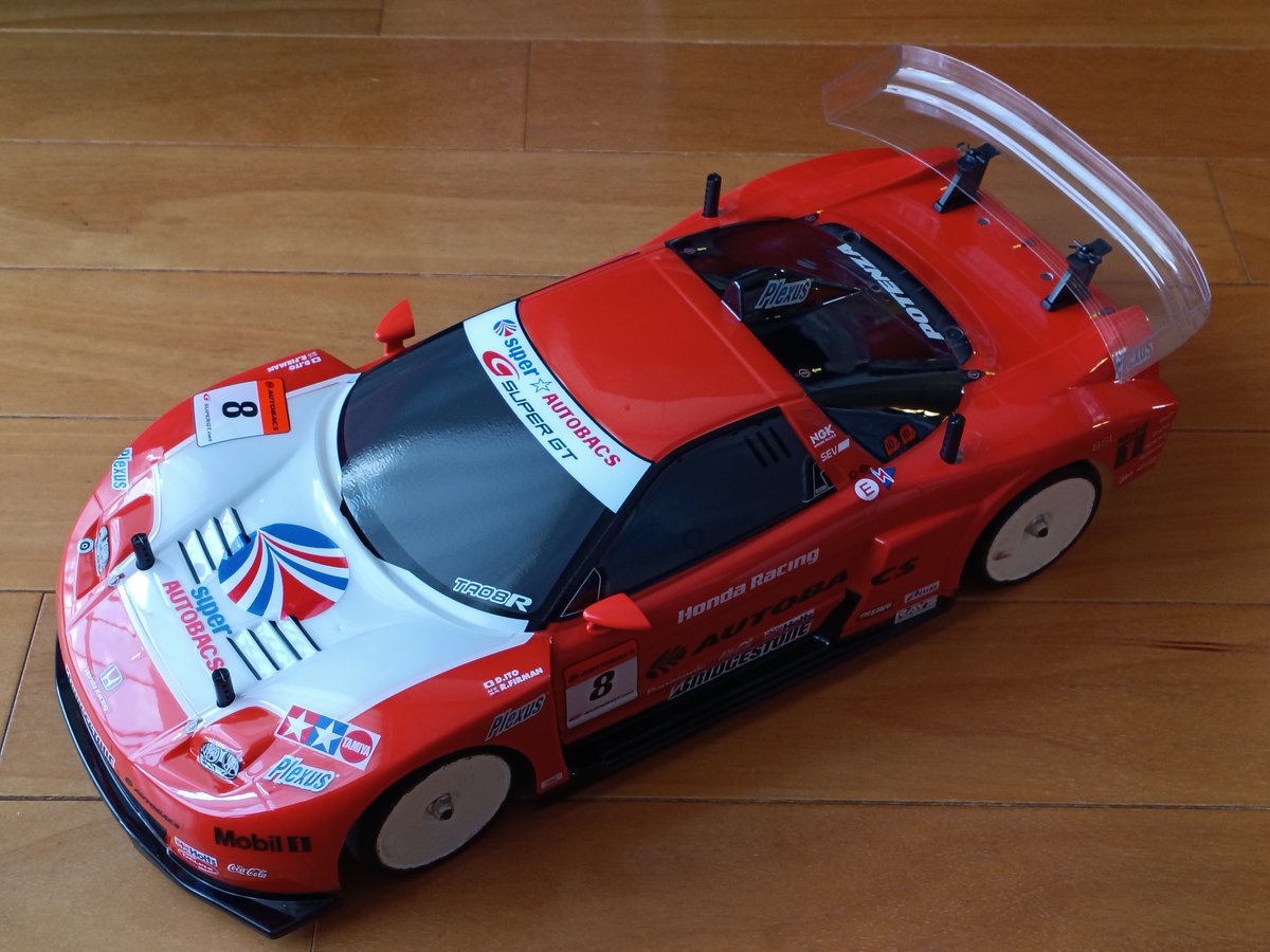 tomokoshi2011's tweet photo. ボディは、いつか使おうと思っていたARTA NSXにしました。モーターがZERO3 21.5Tでギア比3.5程度、上手く走ってくれるといいですね。 https://t.co/PsffriK9vW