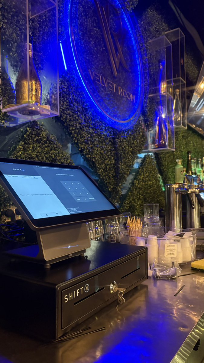 MarceloD_Shift4's tweet photo. THE VELVET ROOM in Brooklyn NY is now using the best POS system in the area giving to the customers the best payment experience #Shift4Dine @Shift4 https://t.co/Kf4AHSZw9g